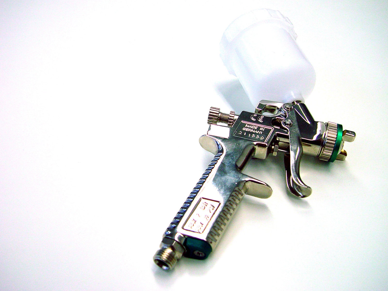 A Guide On How To Clean an HVLP Spray Gun in 2024