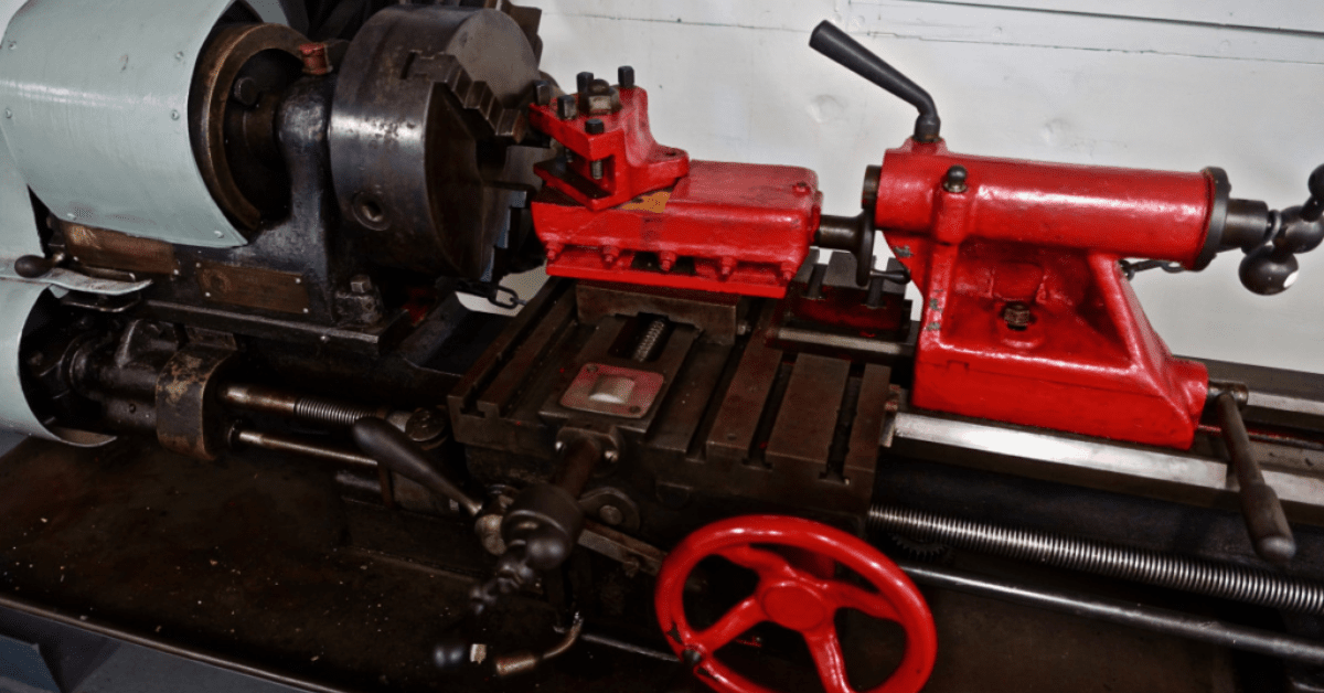 Tips On How To Use a Metal Lathe 2024