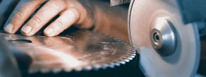 Sharpening with a Circular Saw Blade Teeth Sharpener