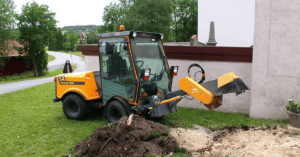 how to use a stump grinder featured image